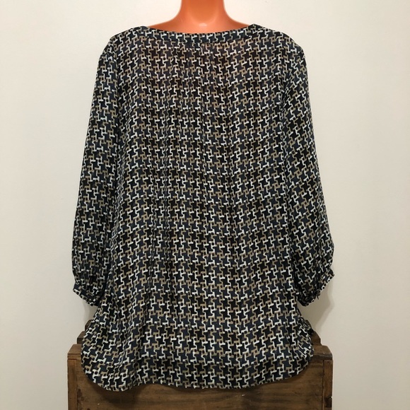 Banana Republic Navy Print Blouse - Picture 6 of 9